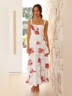🌸  Firelight Tiered Floral Maxi Dress – Rose 🌸